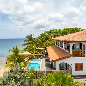 Atlantis House Apartment